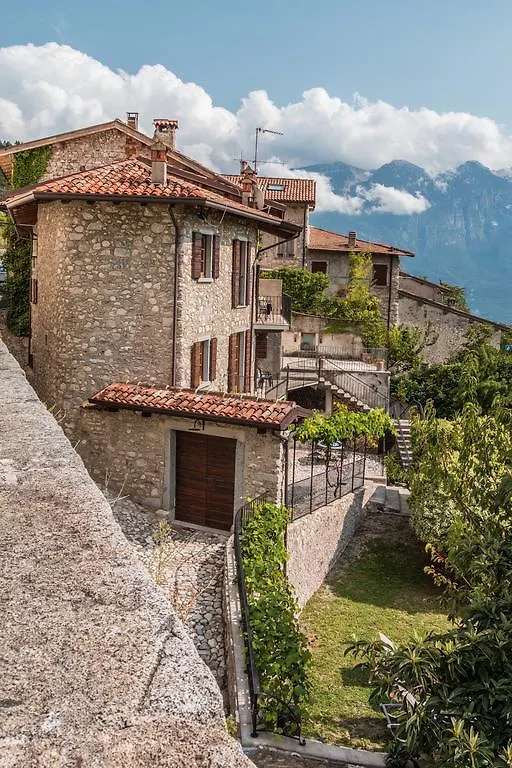 Casa San Francesco Villa Tremosine Italy